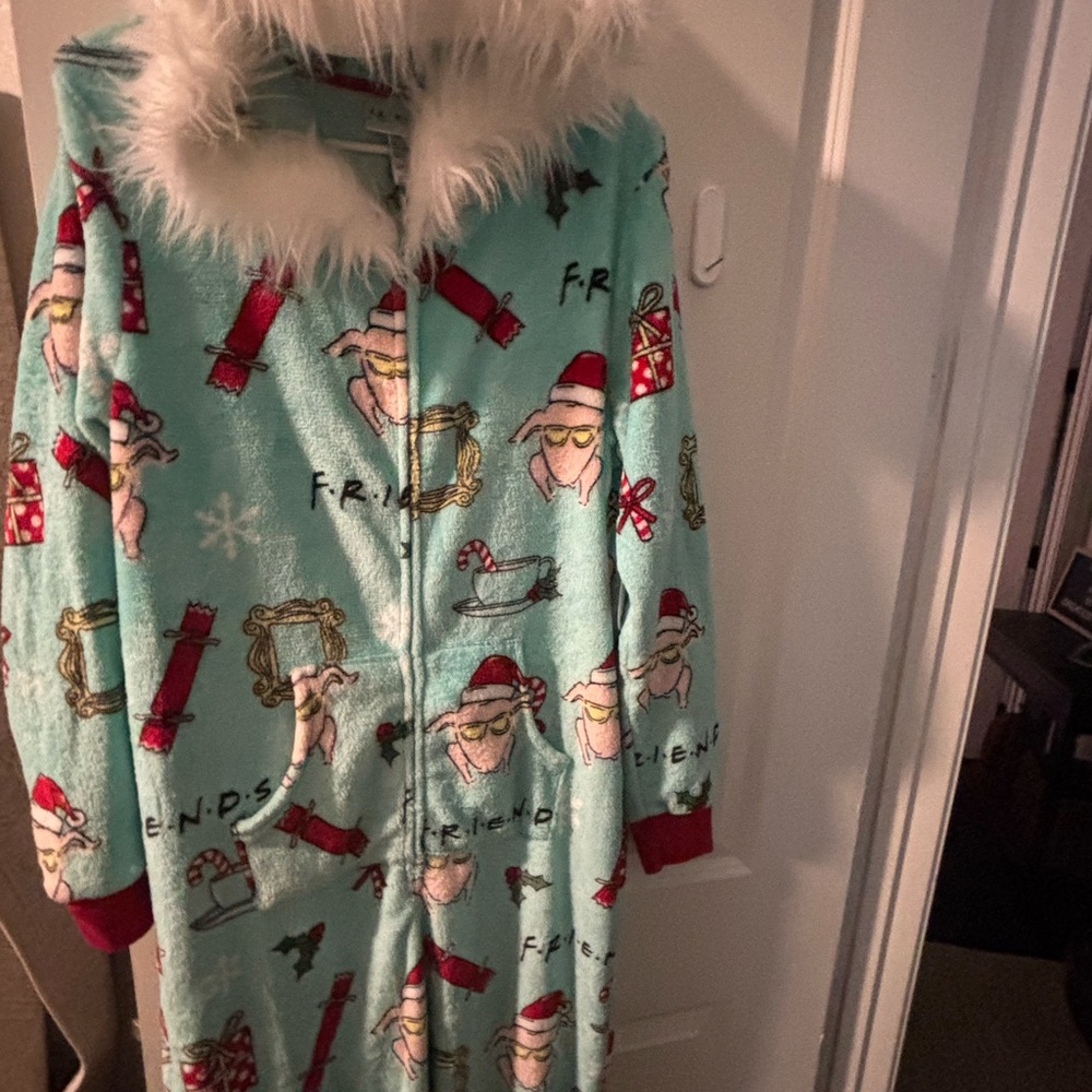 FRIENDS Pajama Set - Light Blue and Red